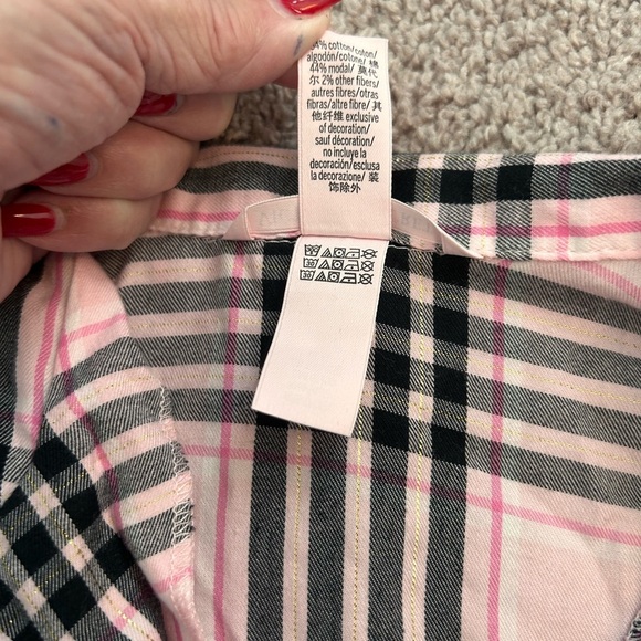 Victoria Secrets Pink & Black Plaid Women’s PJ Set


Size S - Picture 7 of 9